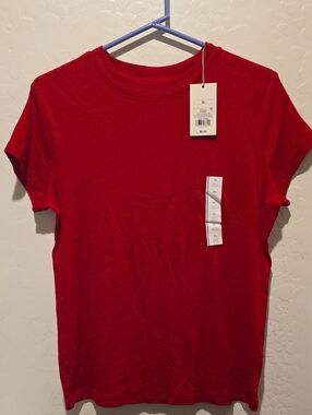 Target Women’s Red Crewneck Short Sleeve Tee